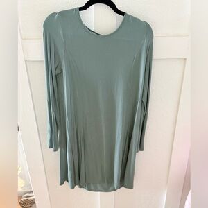 Women’s Sage Green Long Sleeve Swing Top